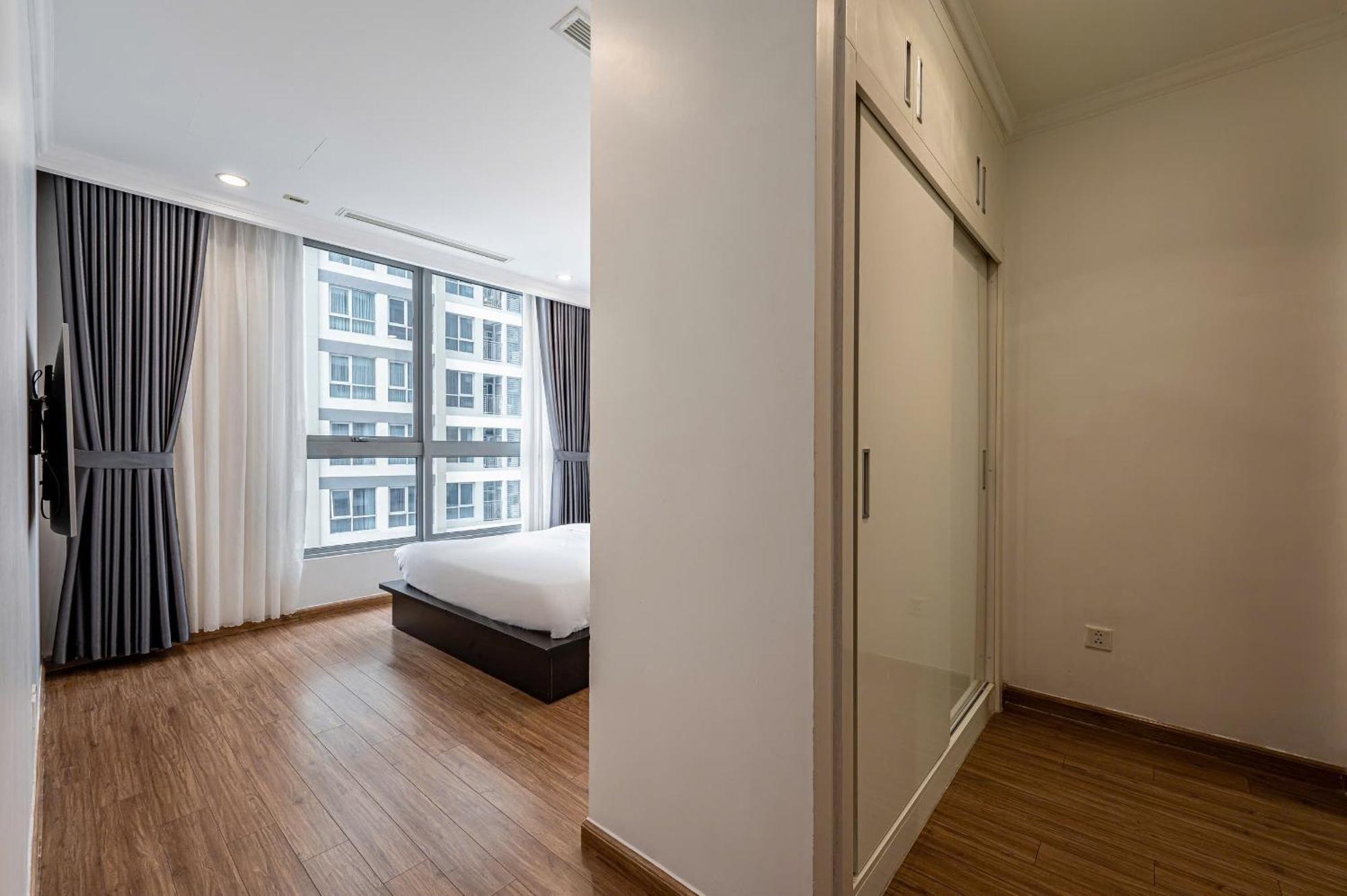 At Landmark - Vinhomes Apartamento