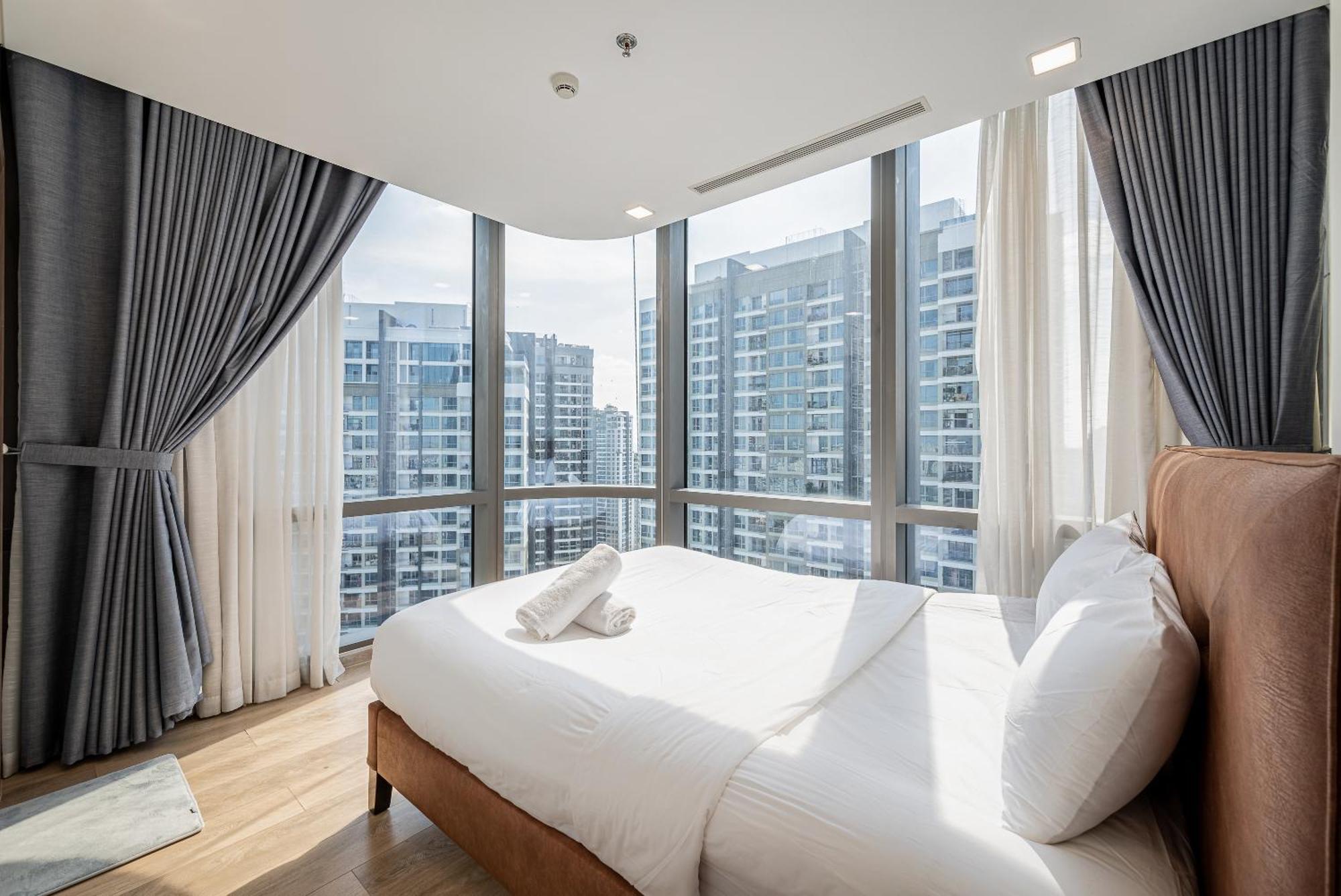 At Landmark - Vinhomes * Ho Chi Minh City